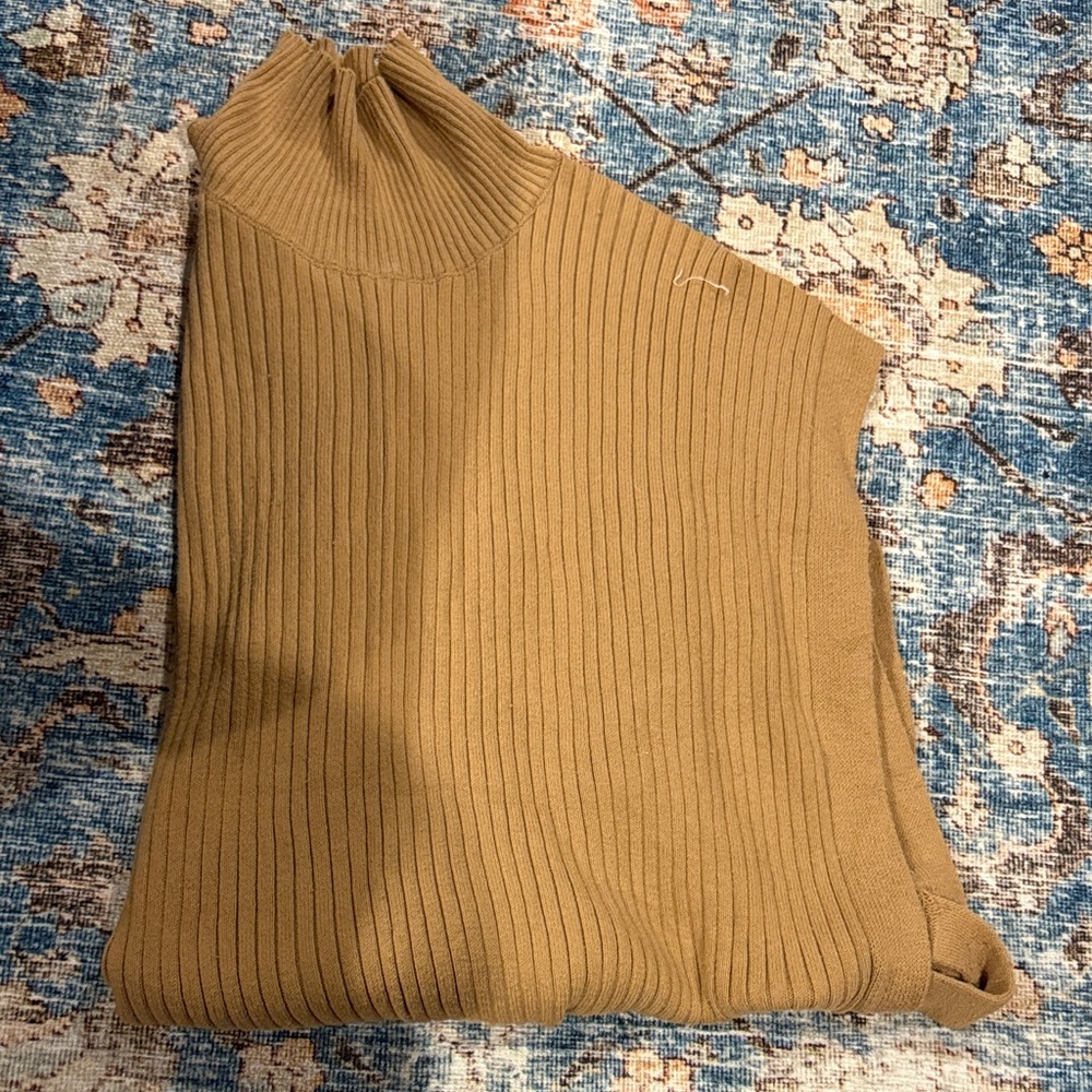 Banana Republic Women's Camel Ribbed Sweater Vest/Poncho